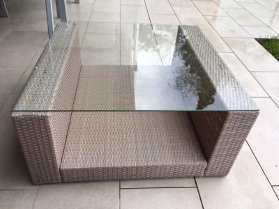 Garden table with glass cover - Los Angeles