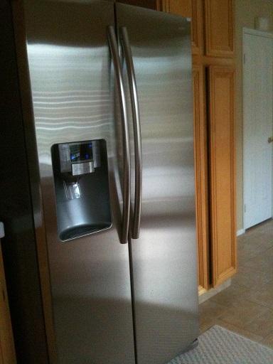 Almost brand new Samsung Refrigerator, 25 cu. ft., Side-by-Side - Los Angeles