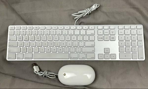 Apple A1243 Wired Keyboard Extended Numeric, Mouse A1152 - Azusa, Los Angeles, California