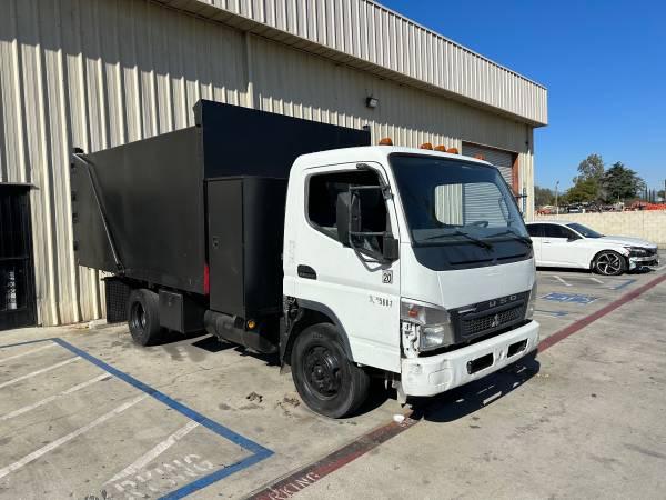 2011 Mitsubishi dump truck - Los Angeles